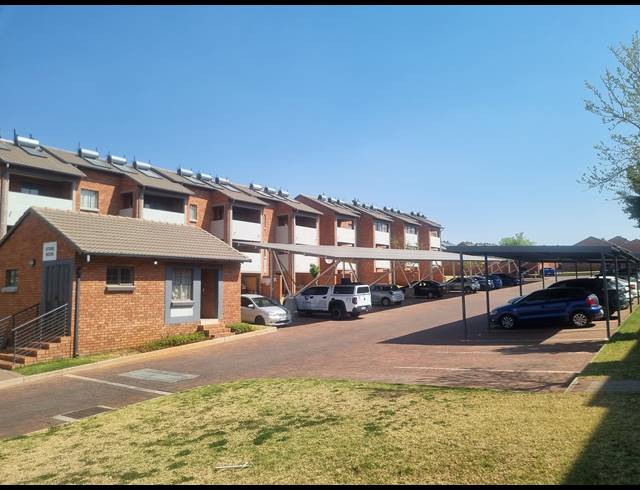2 BEDROOM APARTMENT FOR SALE IN SAGEWOOD